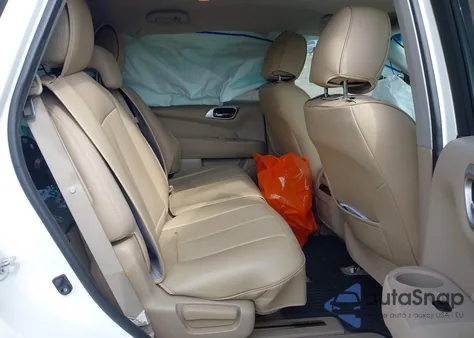 2014 Nissan Pathfinder Sv z USA, uszkodzony, nr VIN 5N1AR2MM8EC690276